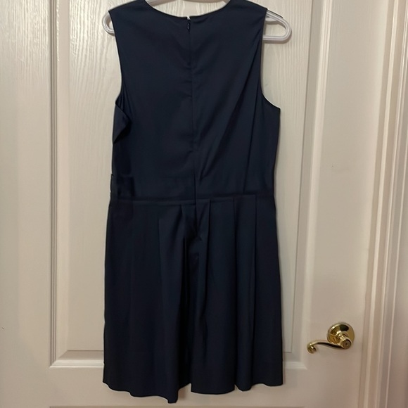 Theory sleeveless fitted navy blue dress size 8 - Picture 4 of 6